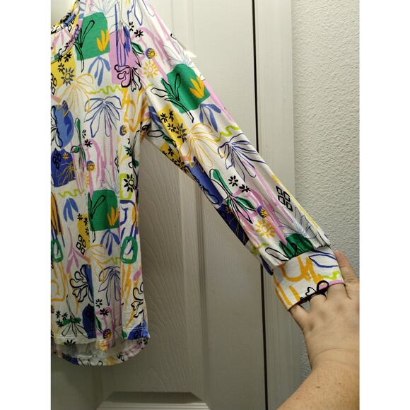 Chico's Size Medium (1) Touch of Cool Surreal Multicolor 3/4 Smock Sleeve Tee - Picture 5 of 8